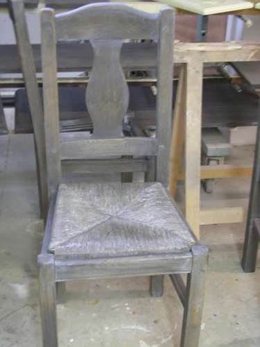 chaise maison en teinte céruse